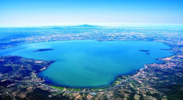 Вилла Il Borgo Antico Monte del Lago Экстерьер фото